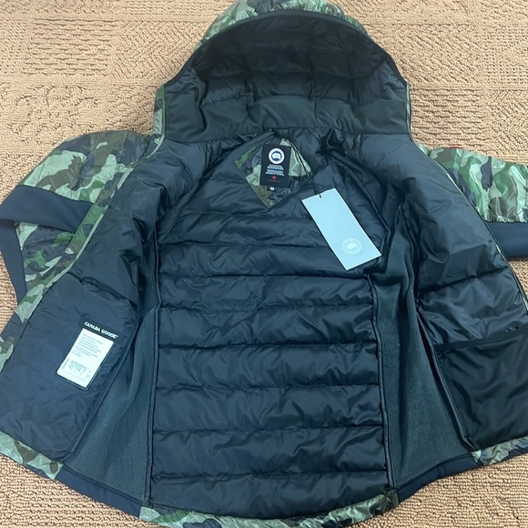 NWT CANADA GOOSE HyBridge® Lite Hoody Green Camouflage Print Jacket - Picture 10 of 14
